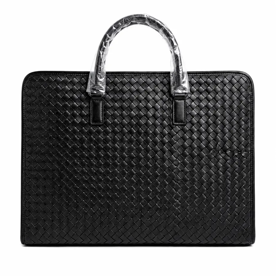 Tailored Sleek Leather Wallet
