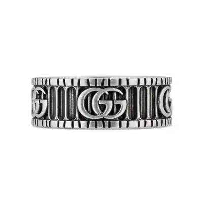 Soft Refined Band Ring