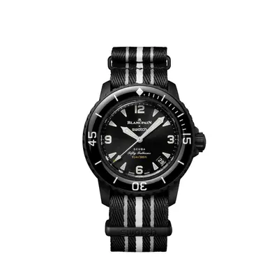 Glowing Velvet Evening Timepiece 3873