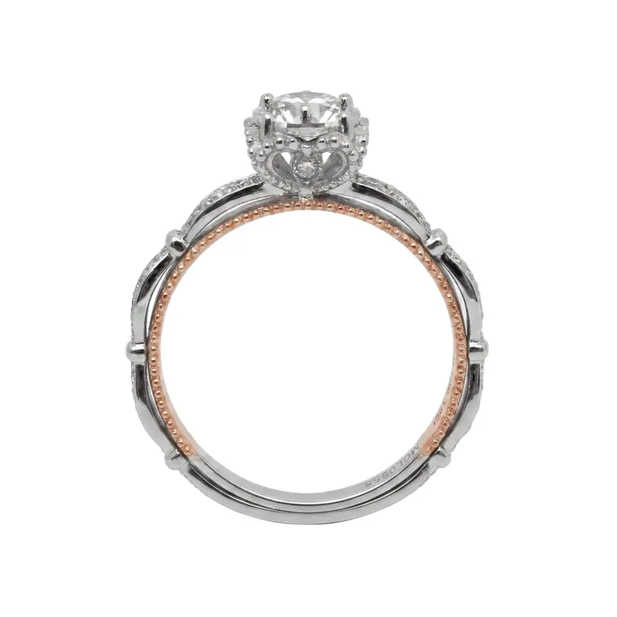 Silver Iconic Style Accent